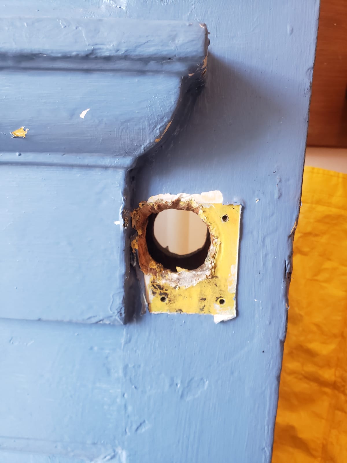 Wooden door with missing lock